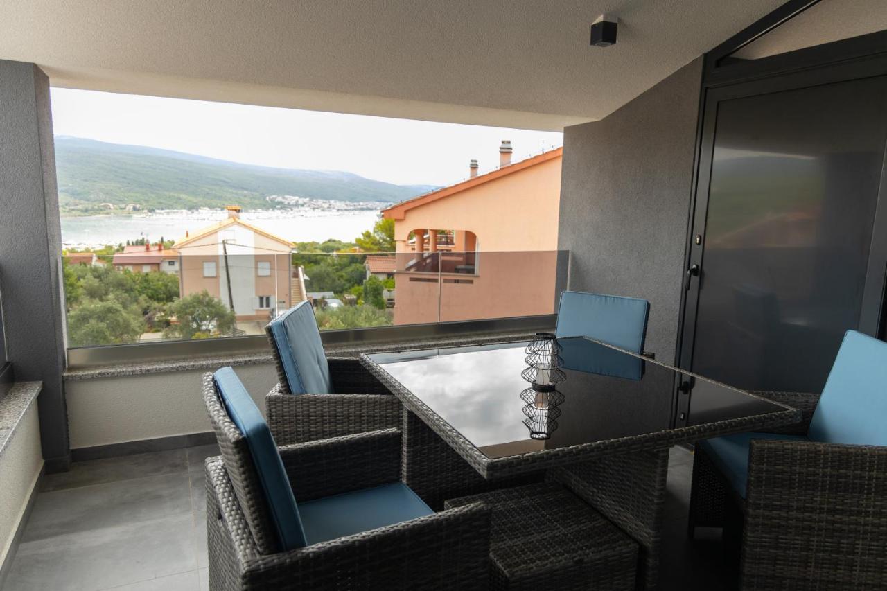 Apartments Pina Kornić Extérieur photo